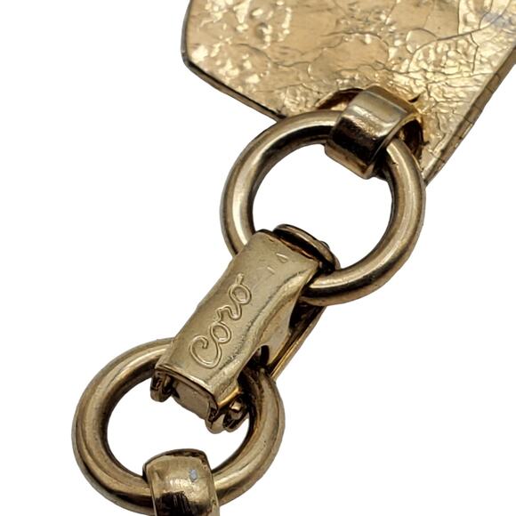 Coro White Enamel Bracelet Large Charm Gold Tone Chunky Link Vintage 1960s 70s - Picture 4 of 8